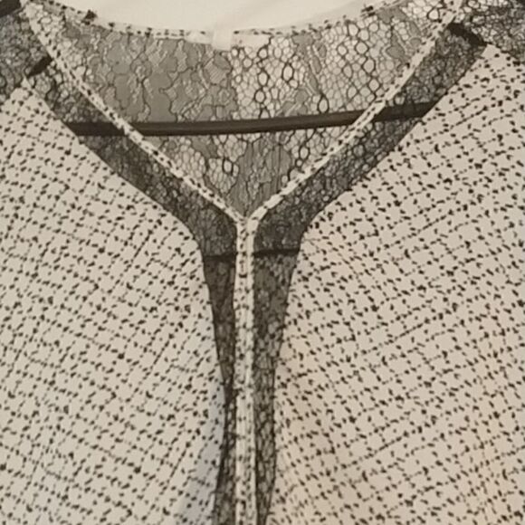 Pleione long sleeved top black & white lace - Picture 2 of 7